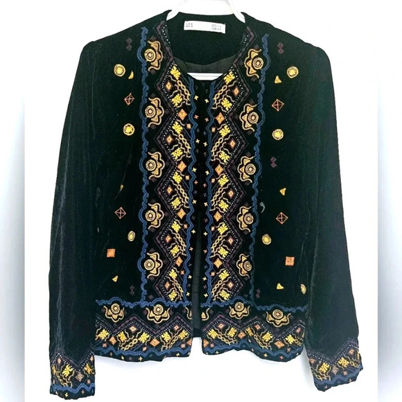 Zara Sfera Velvet Full Embroidered Sequined Front Hook Multicolored Sz M Coat. - Picture 1 of 11
